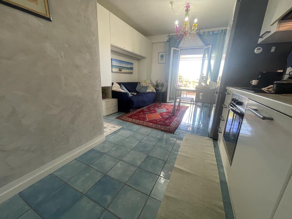 LUGLIO – Ultimo piano con terrazzo vista panoramica