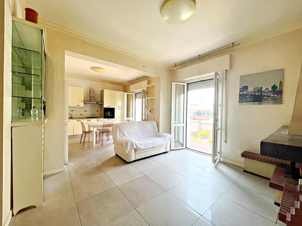 Ampio appartamento luminoso