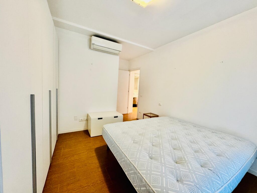 ANNUALE – Elegante trilocale in V.le Dante