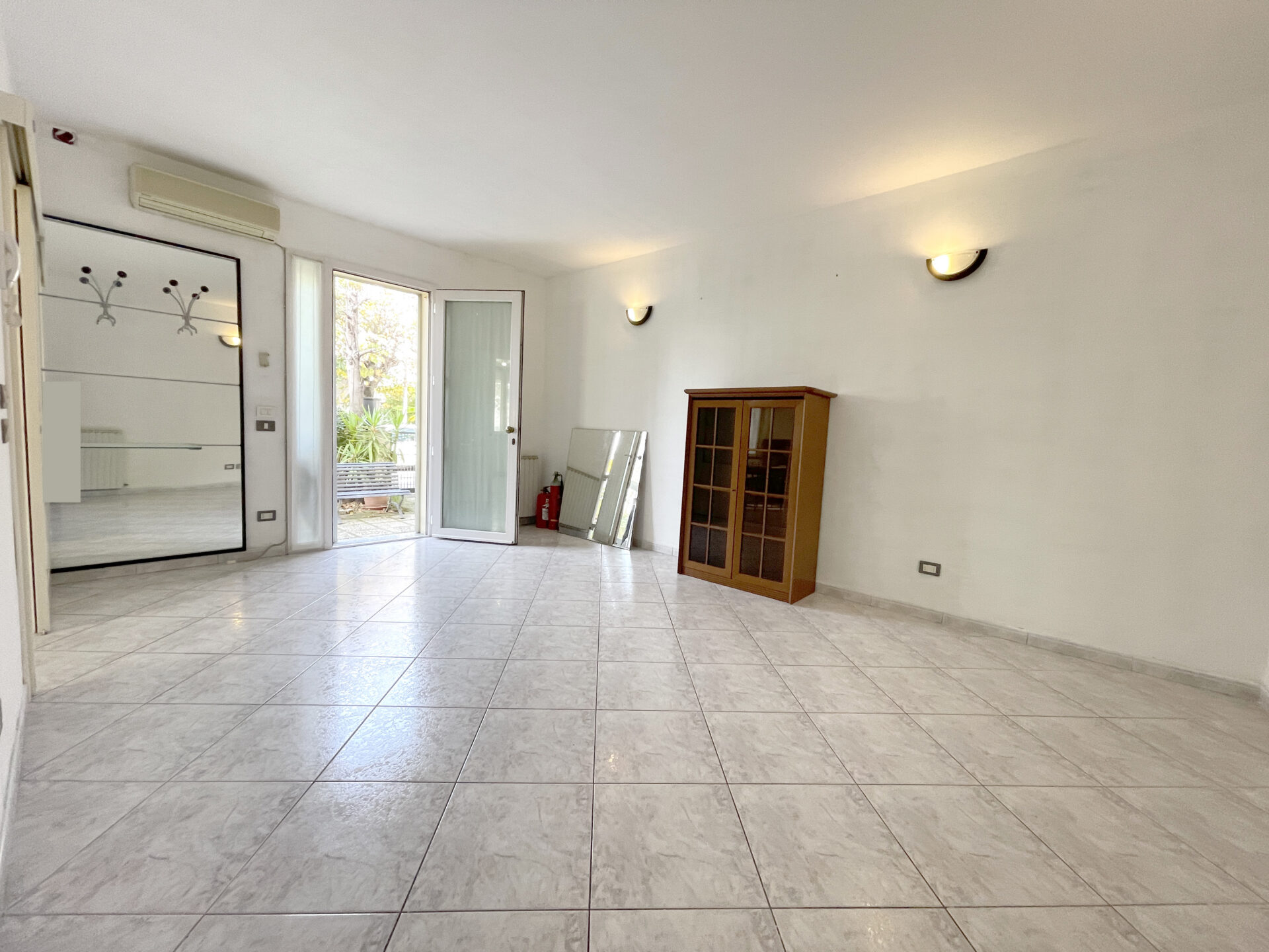 Ampio appartamento con depandance Riccione Alba