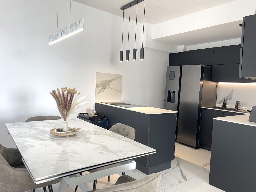 Appartamento NUOVO con giardino Misano monte con due posti auto