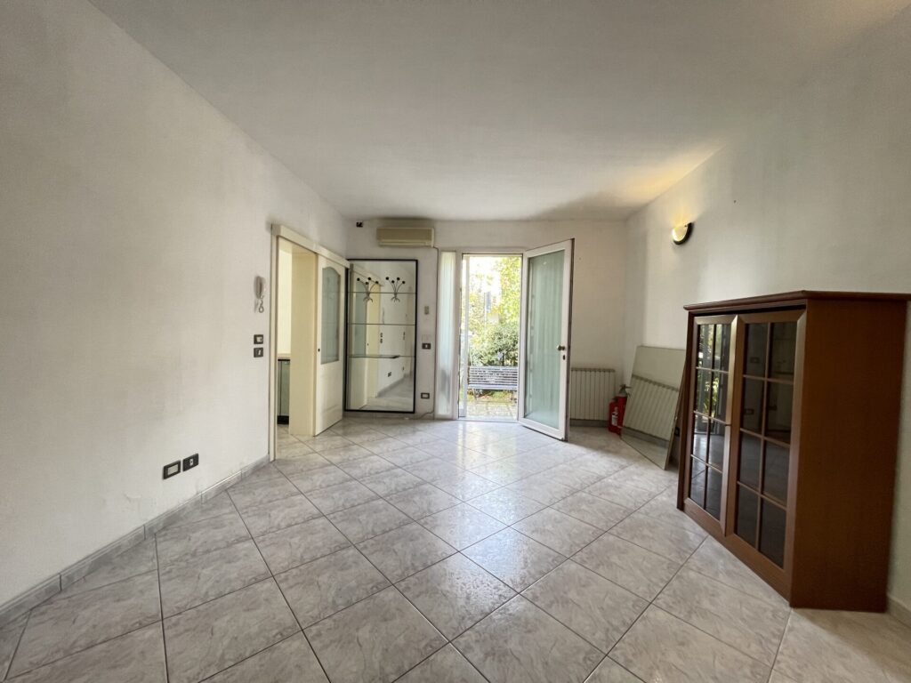 Ampio appartamento con depandance Riccione Alba