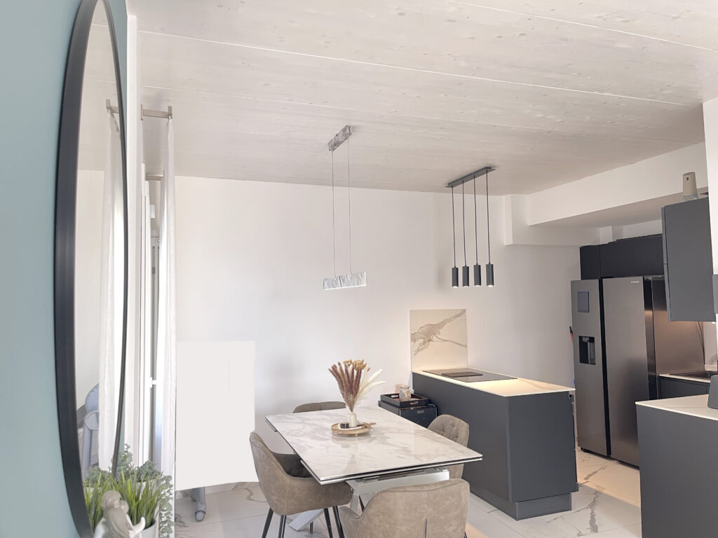 Appartamento NUOVO con giardino Misano monte con due posti auto