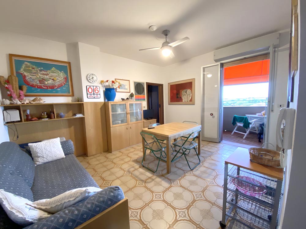 Trilocale in Paese ESTIVO